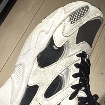 Kısa Sürede Yırtılan Skechers Ayakkabım İçin Çözüm Bulamıyorum