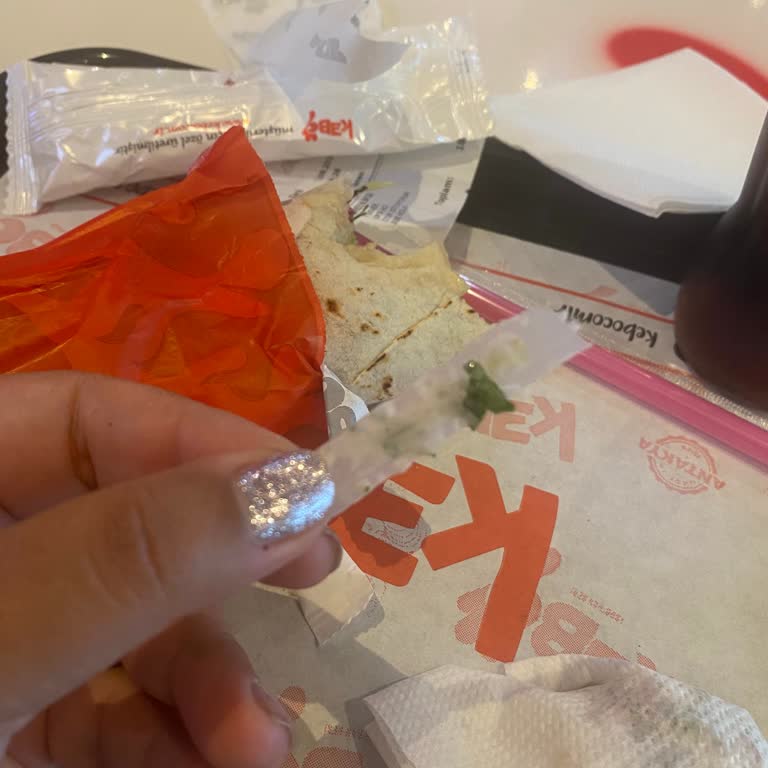 Dürümde Plastik Parçası Ve Kaba Tavırla Karşılaştım Hijyen Endişesi Yaşadım