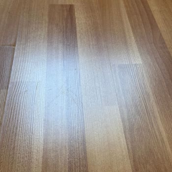 LG Dikey Süpürge Başlığındaki Tasarım Sorunu Parkeleri Çiziyor, Müşteri Mağduriyeti Giderilmiyor