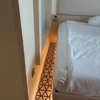 Oda Gürültüsü Ve Uygunsuz Yerleşim Nedeniyle Uykusuz Ve Huzursuz Tatil