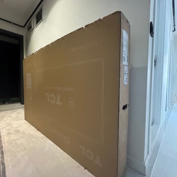 Kırık Teslim Edilen Televizyon İçin Çözüm Bulamıyorum, Firmalar Sorumluluk Almıyor