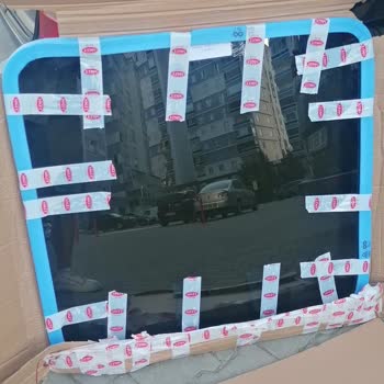 Yan Sanayi Sunroof Camı İadesi Reddedildi Orijinal Denilerek Satıldı