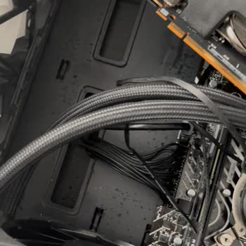 UPS Kargoda Bilgisayar Kasası Hasar Gördü Müşteri Hizmetleri Çözüm Sunmuyor