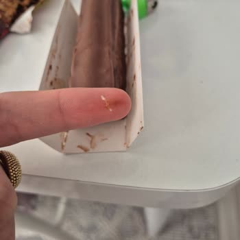 Aldığım Albeni Bar Kekten Plastik Parça Çıktı, Güvenim Sarsıldı