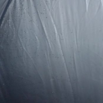 Suya Dayanıklı Denilen Çadır İlk Yağmurda Su Aldı Ve Mağdur Oldum