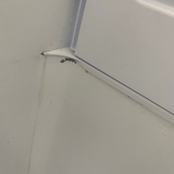 Garanti Kapsamındaki Derin Dondurucuda Boya Soyulması Ve Kullanıcı Hatası Suçlaması