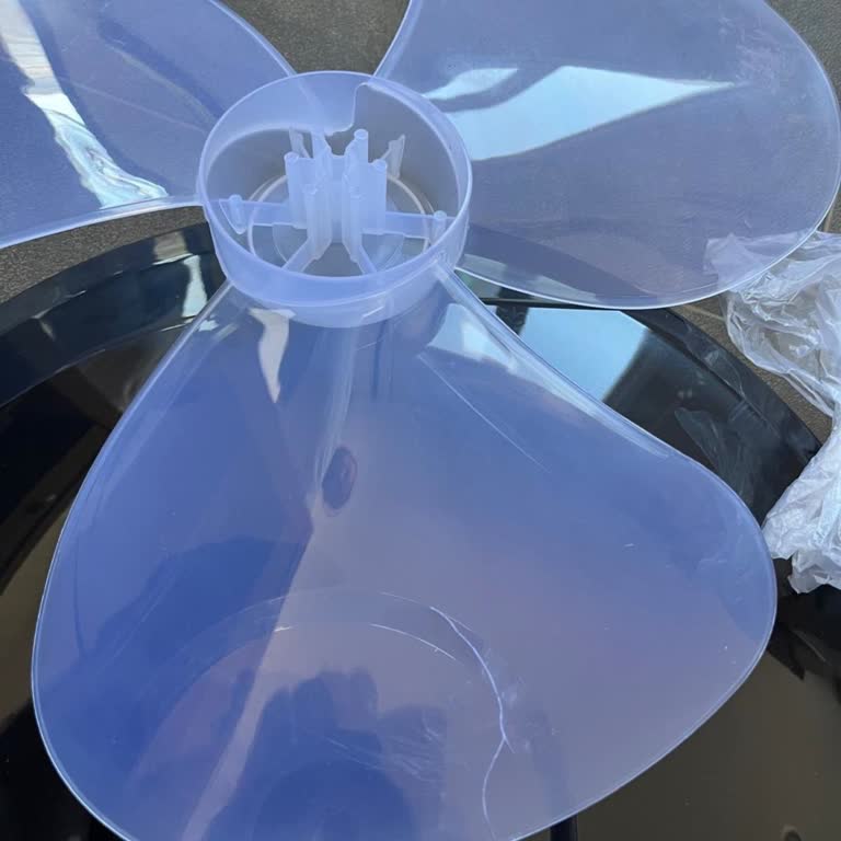 Migrostan Alınan Rowell Vantilatör Kırık Çıktı Müşteri Hizmetlerine Ulaşılamıyor