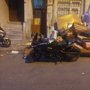 Kartaltepe Mahallesinde Bir Aydır Çöpler Toplanmıyor Mahalleli Mağdur