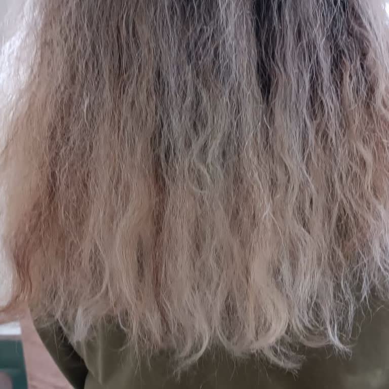 Kuaför Bizz (Trabzon) Saçımı İstediğim Renk Yapamadı ve Yaktılar