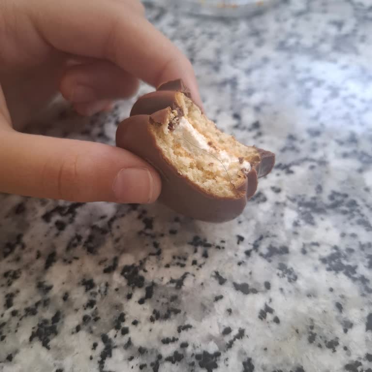 Luppo Sade Küçük Boy Ürününden Kıl Çıkması Nedeniyle Hijyen Ve Güven Sorunu