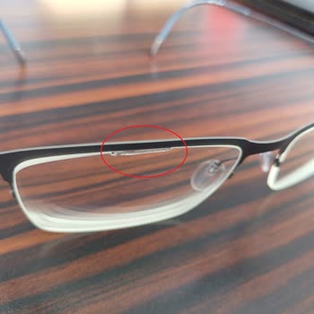 Garanti Kapsamında Gözlük Camı Çatlağına Çözüm Sunulmuyor