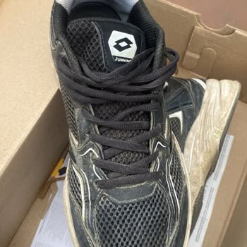 Я купил обувь Lotto: быстро износилась, отказ в обмене