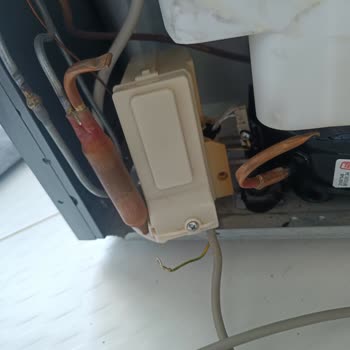 Buzdolabı Arızası Mağduriyeti: 5 Gündür Çözüm Yok, Gıdalarım Bozuldu