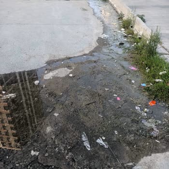 Bağcılar Göztepe'de Uzun Süredir Devam Eden Pis Su Birikintisi Sorunu Ve İlgisizlik