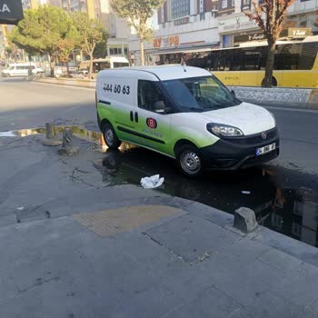 Bağcılar Göztepe'de Uzun Süredir Devam Eden Pis Su Birikintisi Sorunu Ve İlgisizlik