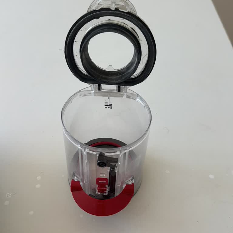 Dyson Süpürge İçin Parça Yok, Mantıksız Çözüm Ve Yüksek Ücretler