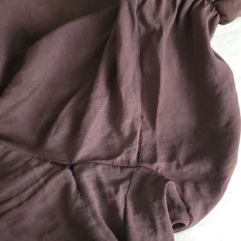 İlk Kullanımda Yırtılan Elbise Ve İade Talebime Olumsuz Yanıt