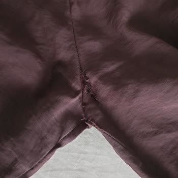 İlk Kullanımda Yırtılan Elbise Ve İade Talebime Olumsuz Yanıt