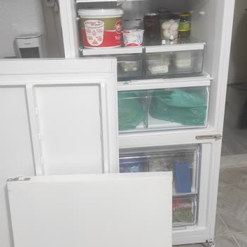 Bosch Buzdolabı Kapaklarının Menteşe Arızası ve Güvenlik Sorunu