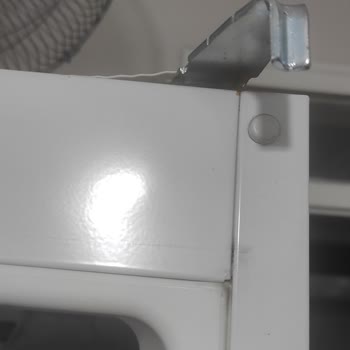 Bosch Buzdolabı Kapaklarının Menteşe Arızası ve Güvenlik Sorunu