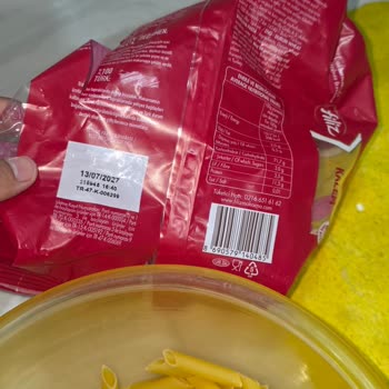 Makarnada Kurt Çıkması Nedeniyle Mağduriyet Ve İade Talebi