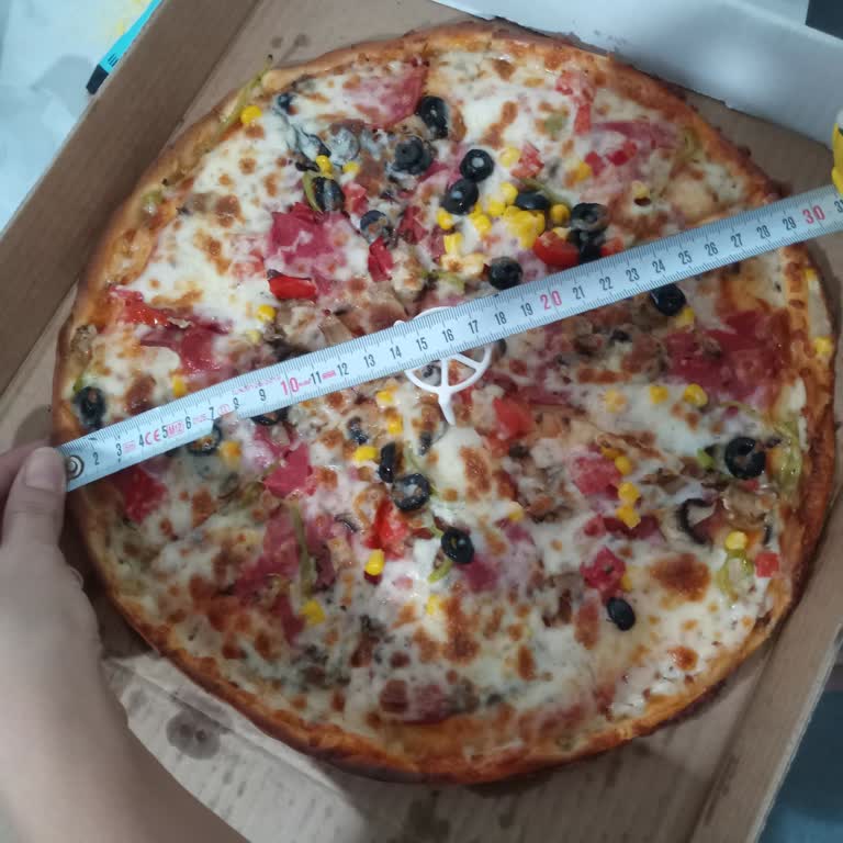 Büyük Boy Pizza Yerine Orta Boy Gönderildi Restoran İlgisiz Ve Kaba Davrandı