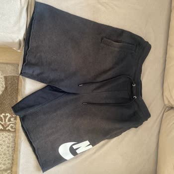 Kısa Sürede Renk Solması Yaşanan Şort İçin Garanti Ve İade Sorunu