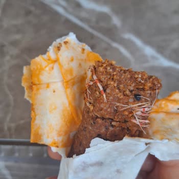 Satın Aldığım Çiğ Köfte Dürümde Hijyen Sorunu Ve Hayal Kırıklığı