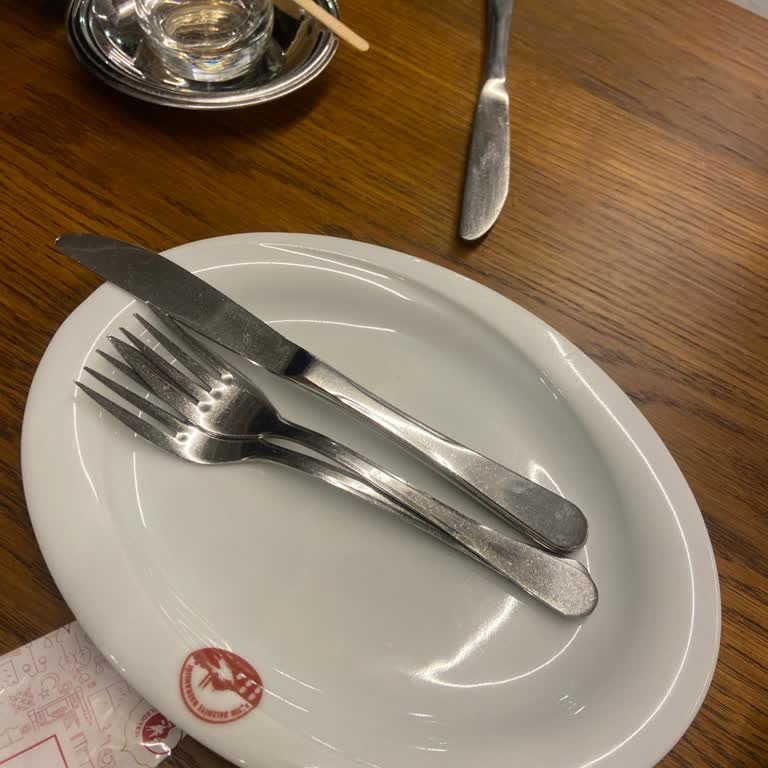 Fatih Çatladıkapı Sosyal Tesisleri'nde Kötü Hizmet Ve Saygısız Davranış