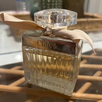 Sephora Chloe Parfümümün Kapağında Oluşan Kararma İçin Çözüm Bekliyorum