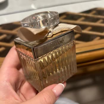 Sephora Chloe Parfümümün Kapağında Oluşan Kararma İçin Çözüm Bekliyorum