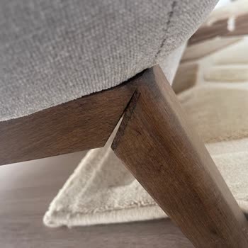 Kelebek Mobilya'dan Alınan Koltukta Teslimat Ve Servis Sorunları Bitmiyor