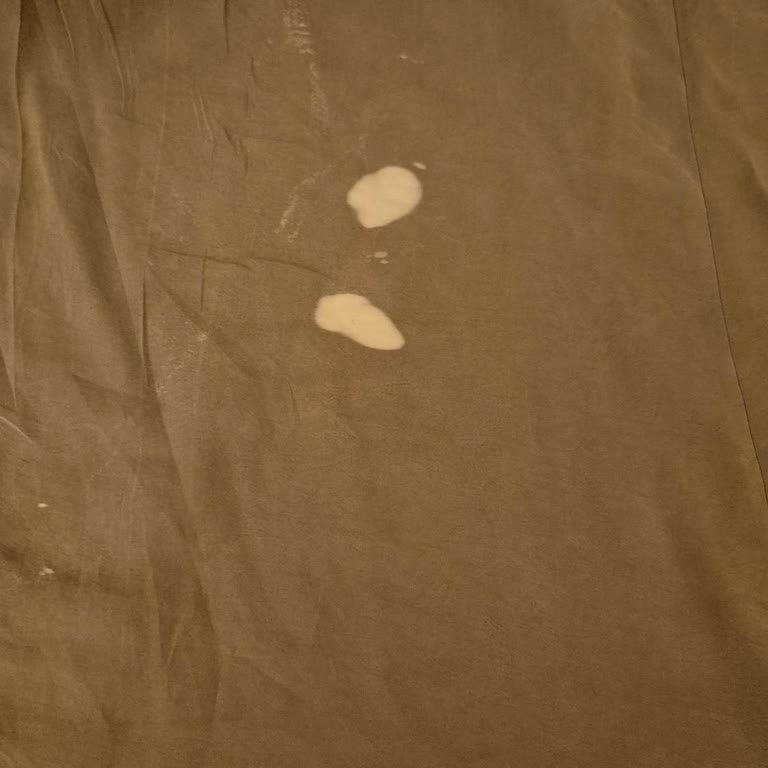 İstanbul Büyükşehir Belediyesi Abdest Alanında Çamaşır Suyu Nedeniyle Kıyafetim Zarar Gördü