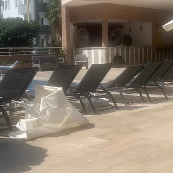 Otel Kapalı Çıktı, Param İade Edilmedi, Mağdur Edildim!