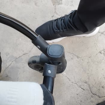 Kırılan Bebek Arabası İçin Garanti Ve Müşteri Hizmetlerinde İlgisizlik