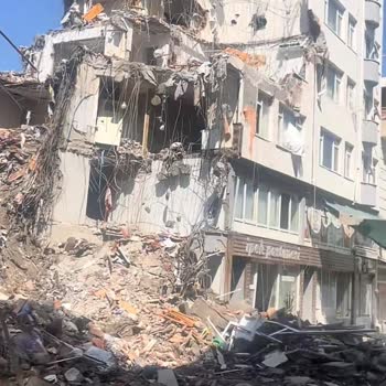 Deprem Sonrası Mağduriyet: Klimam Enkaz Altında Kaldı, Taksitler Ertelenmedi