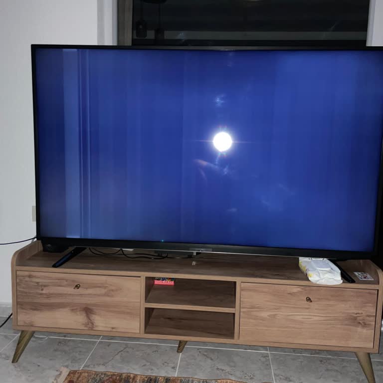 Garanti Bitiminden Hemen Sonra Grundig TV'de Yüksek Maliyetli Panel Arızası Yaşadım