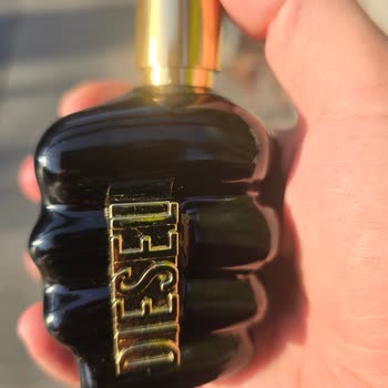 Orijinal Diye Satılan Parfümler Hem Kalıcı Değil Hem İade Alınmıyor!