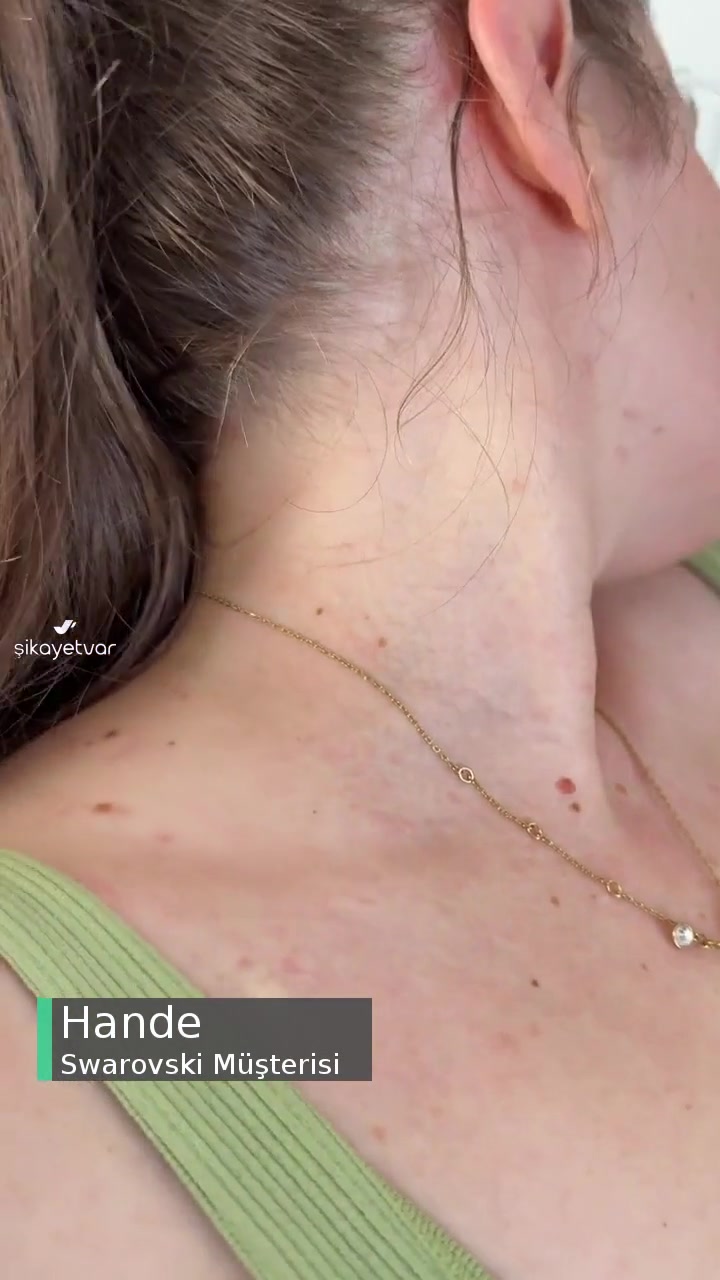 Swarovski Kolye Alerji Yapıyor Ve Orijinalliği Şüpheli videonun kapak resmi