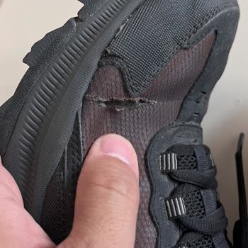 Skechers Ayakkabıda Yırtılma Sorunu Ve Değişim Talebine Olumsuz Yanıt