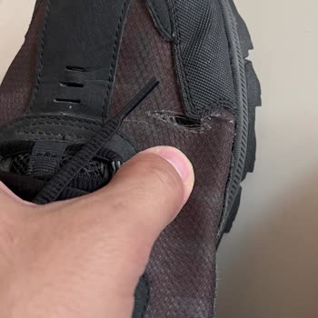 Skechers Ayakkabıda Yırtılma Sorunu Ve Değişim Talebine Olumsuz Yanıt