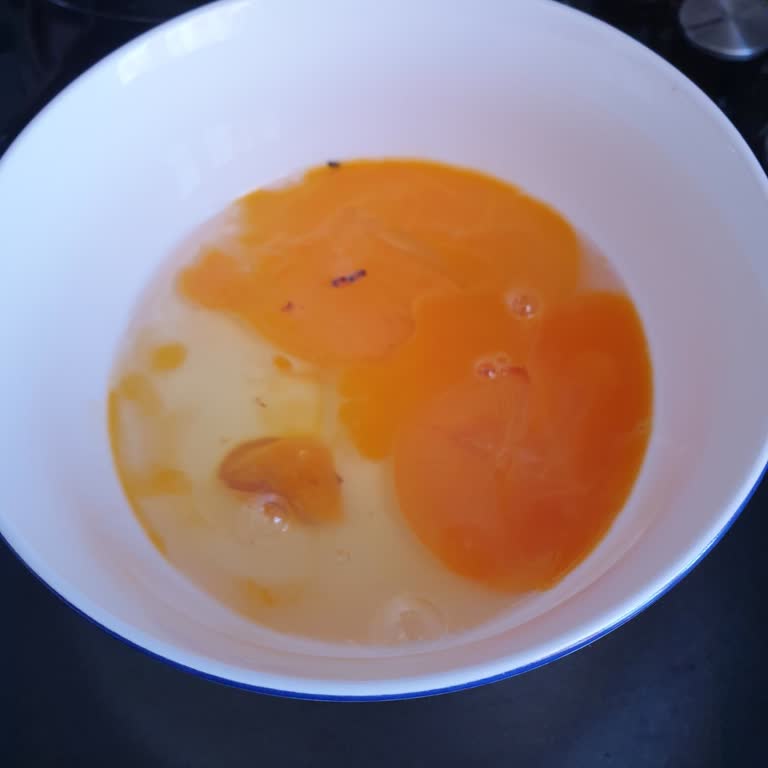 Yumurtadan Kurt Çıkması Nedeniyle Ücret İadesi Ve Açıklama Talebi