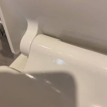 Sıfır Alınan Klozetin Kapakları Kırık Çıktı, Değişim Talebim Karşılanmadı