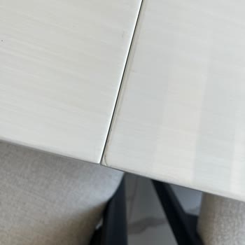 Mutfak Masası Ve Sandalyelerinde Sürekli Hasar Ve İlgisizlik