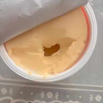 Aknaz Krem Eritme Peynirde Ambalaj Boşluğu Ve Gramaj Şüphesi