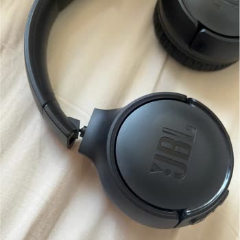JBL Tune 510BT Kulaklıkta Kırılan Bağlantı Noktaları Nedeniyle Kullanılamama Sorunu
