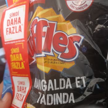 Ruffles Cipsin İçinden Çıkan Siyah Ve Sert Cisim Endişe Yarattı