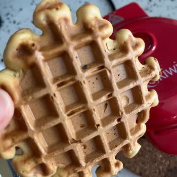 Kiwi Home Ksm-2400W Waffle Makinesinde Yapışma Sorunu