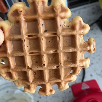 Kiwi Home Ksm-2400W Waffle Makinesinde Yapışma Sorunu