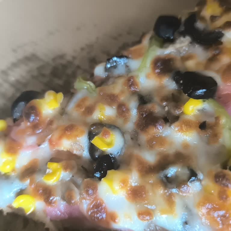 Pizza İçeriği Yanıltıcı Ve Şube İade Almadı